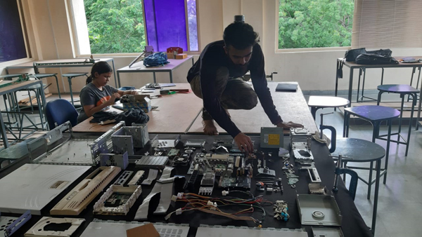 Electronics Hobby Club Electronics Hobby Club